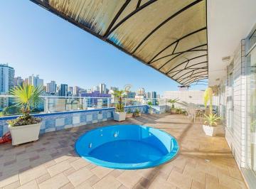 6425_iV337_642568af01f6be3f1.jpg · COBERTURA à VENDA COM PISCINA E 3 SUÍTES NO ÁGUA VERDE