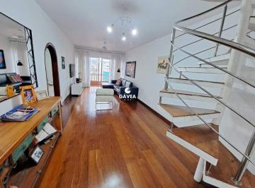 Apartamento · 274m² · 3 Quartos · 2 Vagas · Cobertura à venda no Boqueirão em Santos.