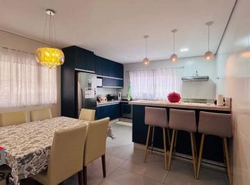 Casa · 218m² · 3 Quartos · 2 Vagas · Sobrado à venda 3 quartos 1 suíte 2 vagas Metalúrgica - Santo André - SP