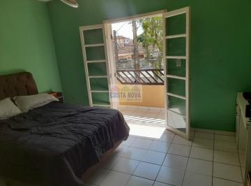 Casa · 116m² · 3 Quartos · 1 Vaga · Sobrado com 116m², 3 dormitórios (1 suíte), varanda e churrasqueira, São Vicente
