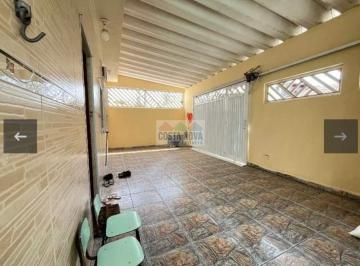 Casa · 180m² · 3 Quartos · 3 Vagas · Casa com 180m² à venda em São Vicente. 3 dormitórios, 1 suíte, garagem para 3 carros