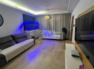 Casa · 180m² · 3 Quartos · 2 Vagas · Sobrado espaçoso a 750m da praia, com área gourmet e localização excelente