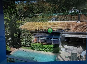 Casa · 435m² · 3 Quartos · 3 Vagas · Sobradono Bairro Alto de Pinheiros, com 3 Quartos e 7 banheiros à Venda