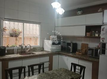 Casa · 250m² · 4 Quartos · 2 Vagas · CASA TERREA À VENDA COM 04 QUARTOS  - PARQUE CENTENÁRIO - JUNDIAI/SP