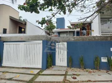 Casa · 193m² · 4 Quartos · 2 Vagas · Casa à venda em Campinas, Carlos Gomes, com 4 suítes, com 193 m²