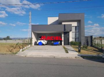 Casa · 180m² · 3 Quartos · 2 Vagas · Casa com 3 quartos, sendo 1 suíte no condomínio Bella Vitta em Caçapava.