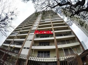 Apartamento · 143m² · 3 Quartos · 1 Vaga · APARTAMENTO CABO DE SÃO JOSE, EM EXCELENTE LOCALIZAÇÃO