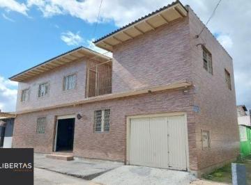 Comercial · 230m² · 3 Quartos · 1 Vaga · Prédio comercial e Residencial com 230m²