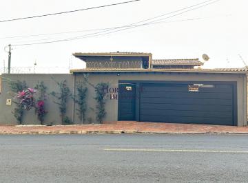 Casa · 141m² · 3 Quartos · 2 Vagas · Casa Térrea com três quartos