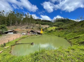 Rural · 72000m² · 3 Quartos · 2 Vagas · Sítio em Benedito Novo