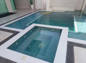 Casa · 900m² · 4 Quartos · 7 Vagas · Casa em Condomínio : Triplex / Residencial / Taquara