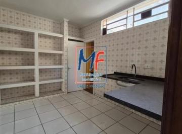 Casa · 300m² · 4 Quartos · Excelente sobrado na Vila Sorocabana, Guarulhos/SP, com 300 m² a.u., 4 dormitórios, sala, cozinha, 3