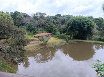 Foto 01 · Lindo Sítio à Venda no Condomínio Vale do Ipê Amarelo em Esmeraldas - 4.280 m²