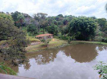 Foto 01 · Lindo Sítio à Venda no Condomínio Vale do Ipê Amarelo em Esmeraldas - 4.280 m²