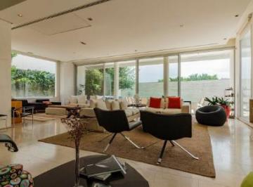 Casa de 3 quartos, São Paulo · Casa alto padrão linda p/venda c/478m2 03 suites 04 vagas Jd Guedala Morumbi