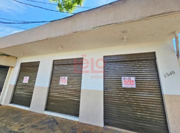 Comercial · 45m² · Salão comercial no Parque das Bandeiras em Maringá, com 44 m² e pintura nova