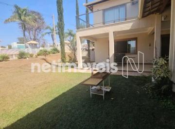 Casa · 350m² · 4 Quartos · 4 Vagas · A casa conta com uma ampla área gourmet, totalmente equipada com móveis planejados.