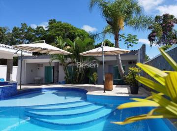 Casa · 174m² · 4 Quartos · 2 Vagas · CASA COM 4 SUÍTES E PISCINA A 250M DA PRAIA DO CRISTO NO PONTAL DO NORTE