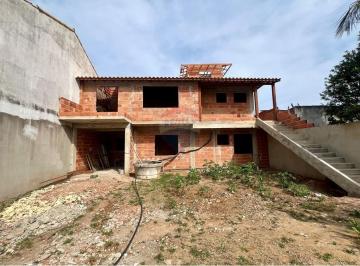 Casa · 176m² · 6 Quartos · 5 Vagas · À Venda: Casa em Construção em Tucuns, Búzios – 480m² de Terreno com Grande Potencial