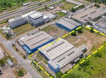 Comercial · 3850m² · 12 Vagas · Galpão industrial com cabine primária de 750kva e possibilidade de ampliação – Distrito industrial d