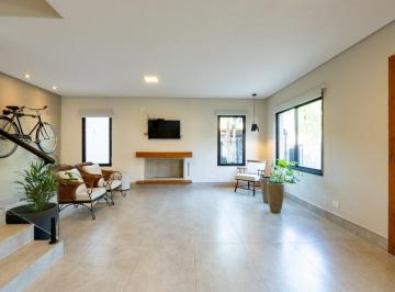 Casa · 188m² · 3 Quartos · 2 Vagas · Casa de vila- 188m2 ,3 suites e 2 vagas no Brooklin