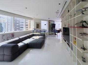 Apartamento · 202m² · 2 Quartos · 4 Vagas · Apartamento Duplex à venda em Moema de 202 m² com 2 quartos