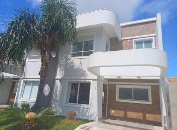 Casa · 94m² · 2 Quartos · 1 Vaga · Sobrado a venda 100% mobiliado com 2 dormitórios no centro de Garopaba!