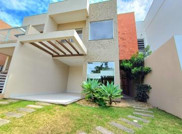 Casa · 139m² · 3 Quartos · 2 Vagas · Sobrado semi mobiliado a venda com 3 dorms(suíte) a poucos metros do centro de Garopaba!