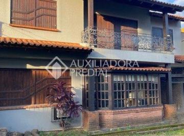 Casa · 360m² · 4 Quartos · 6 Vagas · Casa à venda com 4 quartos 1 suíte piscina com 6 vagas de garagem no bairro Vila Assunção