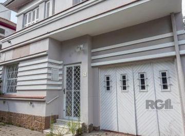 Casa · 207m² · 3 Quartos · 2 Vagas · Casa Espaçosa de 3 Dormitórios à Venda no Bairro Moinhos De Vento!