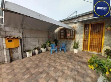 Casa · 90m² · 1 Quarto · 2 Vagas · Casa à venda - em Hípica
