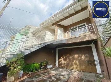 Casa · 182m² · 3 Quartos · 2 Vagas · Vende-se belo sobrado com 3 quartos com suíte e 3 vagas cobertas - 182m² - Vila