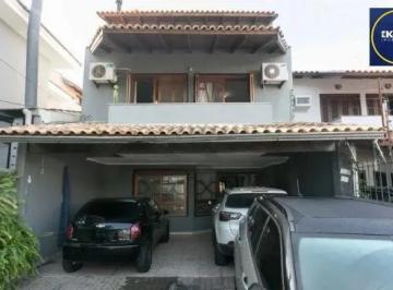 Casa · 218m² · 3 Quartos · 4 Vagas · Casa sobrado no bairro Ecoville de 3 dormitórios e 4 vagas