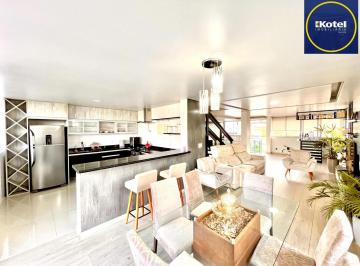 Casa · 300m² · 3 Quartos · 2 Vagas · Casa 3 dormitórios com 2 vagas condomínio fechado e lazer completo