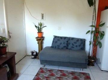 Apartamento · 43m² · 2 Quartos · 1 Vaga · Apartamento à venda - na Restinga