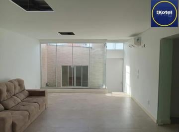 Apartamento · 132m² · 3 Quartos · 1 Vaga · Apartamento de 3 quartos com vaga no bairro Teresópolis