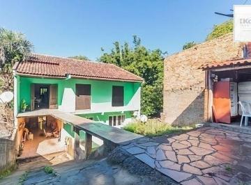 Casa · 251m² · 5 Quartos · 2 Vagas · Casa de 5 dormitórios à venda no Bairro Bom Jesus - Porto Alegre