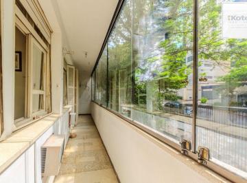 Apartamento · 124m² · 3 Quartos · 2 Vagas · Apartamento com 3 quartos e 124m² à venda em Petrópolis, Porto Alegre. Rua Coron