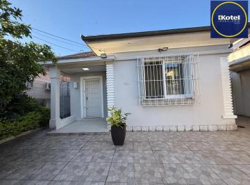 Casa · 200m² · 3 Quartos · 2 Vagas · ÓTIMA CASA PRONTA PARA MORAR