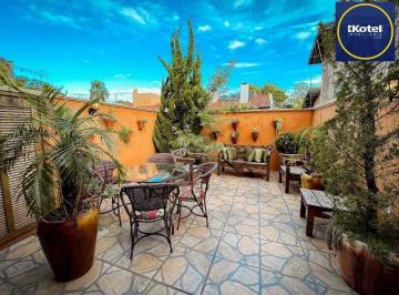 Casa · 153m² · 3 Quartos · 2 Vagas · Excelente casa a venda no bairro Tristeza, para o lado do Rio!