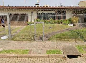 Casa · 464m² · 4 Quartos · 2 Vagas · Casa com 4 dormitórios no Bairro Guarujá