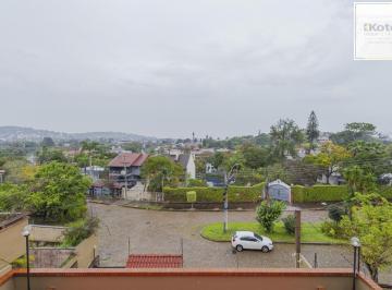 Casa · 375m² · 3 Quartos · 8 Vagas · Casa semi-mobiliada na Vila Assunção com vista deslumbrante para o Guaíba e Vele