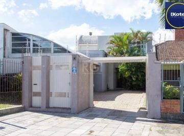 Casa · 287m² · 4 Quartos · 3 Vagas · Casa à venda - em Teresópolis