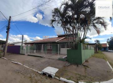 Casa · 165m² · 3 Quartos · 2 Vagas · Casa no bairro Restinga - 3 dormitórios