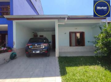 Casa · 167m² · 2 Quartos · 1 Vaga · Casa em condomínio no bairro Guarujá