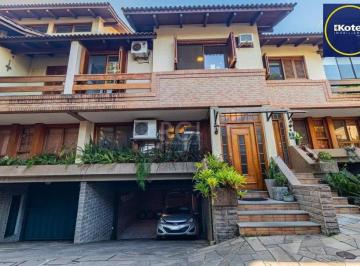 Casa · 246m² · 4 Quartos · 2 Vagas · Casa à venda - em Tristeza