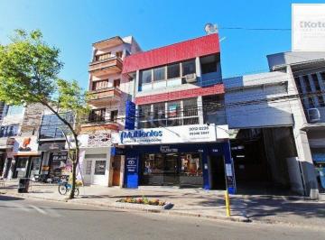 Comercial · prédio comercial, com 03 andares, loja térrea, mais 04 salas.