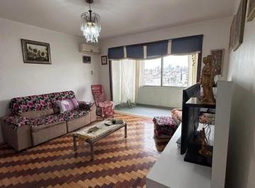 Apartamento · 121m² · 3 Quartos · Apartamento de 3 dormitórios, elevador no bairro São Geraldo.