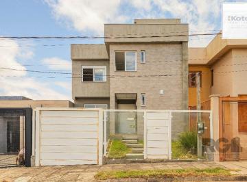 Casa · 185m² · 3 Quartos · 2 Vagas · Sobrado, 185 metros quadrados privativo, com 3 quartos, 1 suíte, Living e cozinh