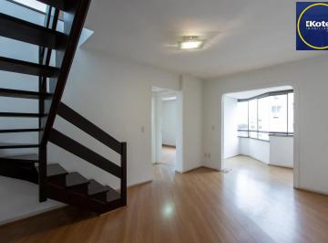 Apartamento · 137m² · 2 Quartos · 1 Vaga · Cobertura com 137m², no Bairro Cristal, de 2 dormitórios, sento uma suíte, ampla